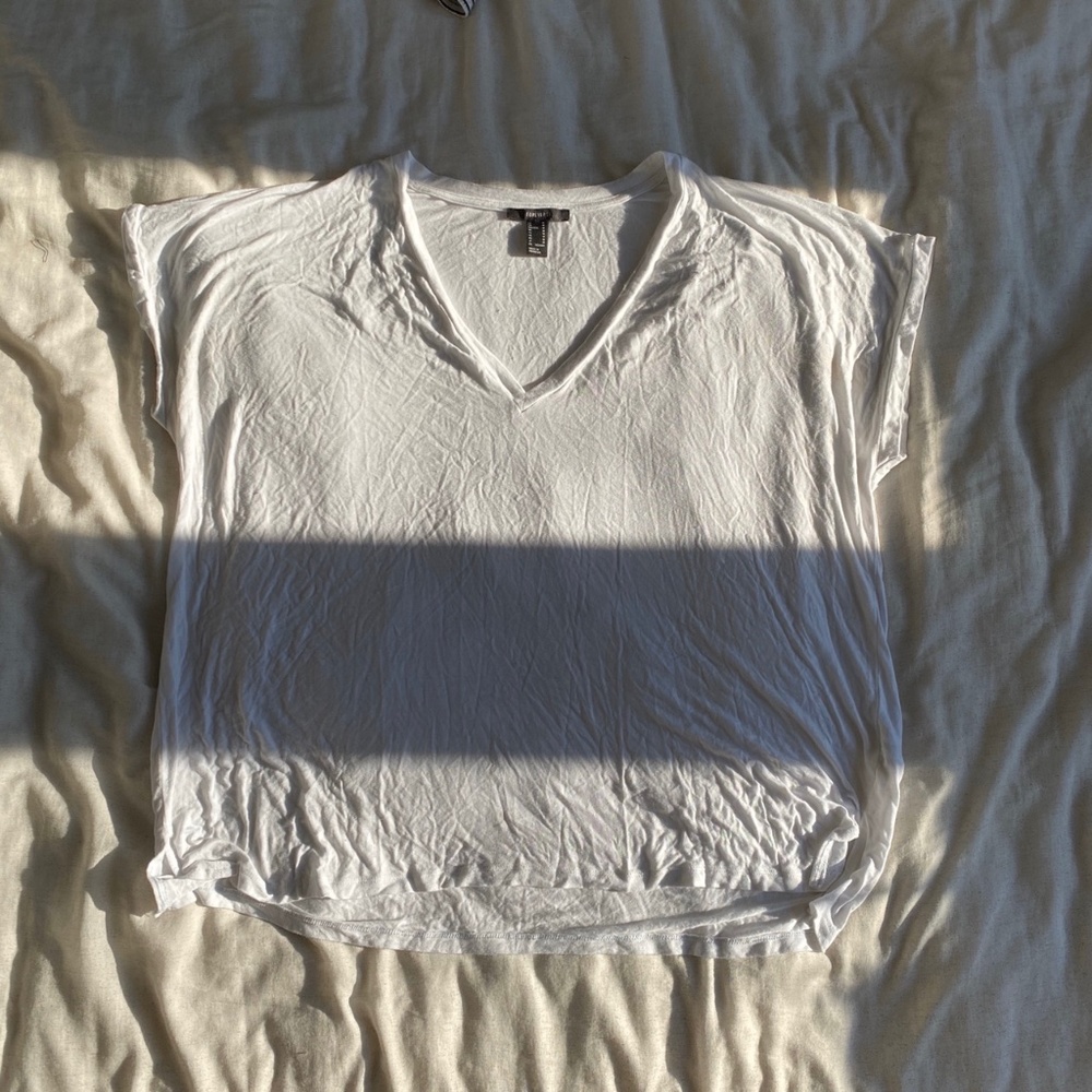 White oversized tee